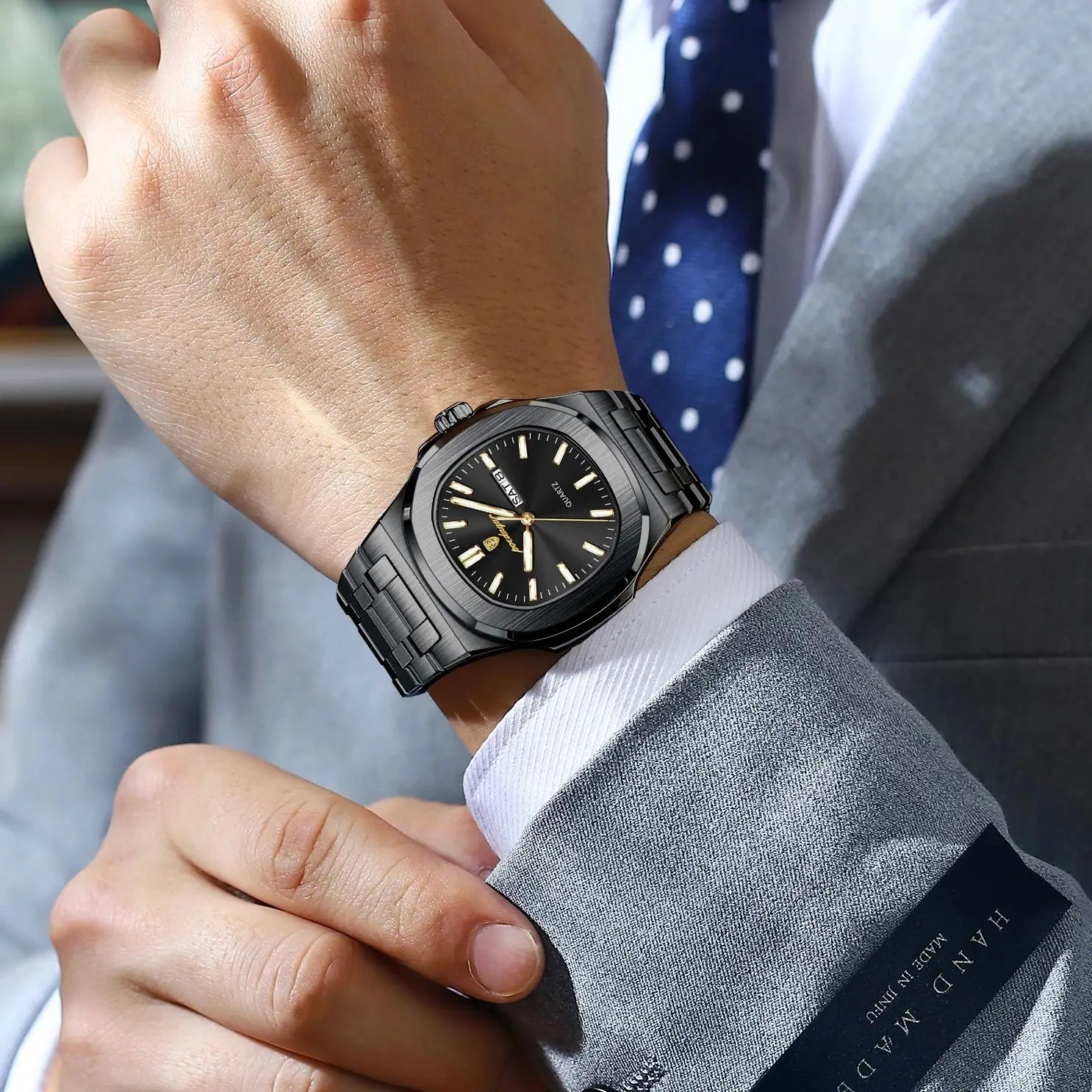 Square Luminous Quartz Wristwatch